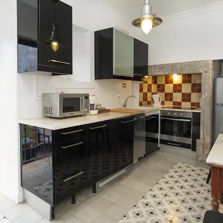 Comfortable With Terrace Near Marques De Pombal, - Ttl317