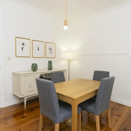 Daire Comfortable With Terrace Near Marques De Pombal, - Ttl317 *