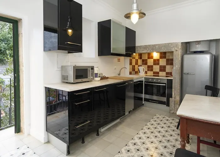 Comfortable With Terrace Near Marques De Pombal, - Ttl317